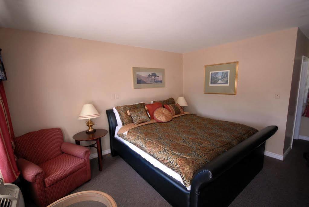 Kitchener Motel Buitenkant foto