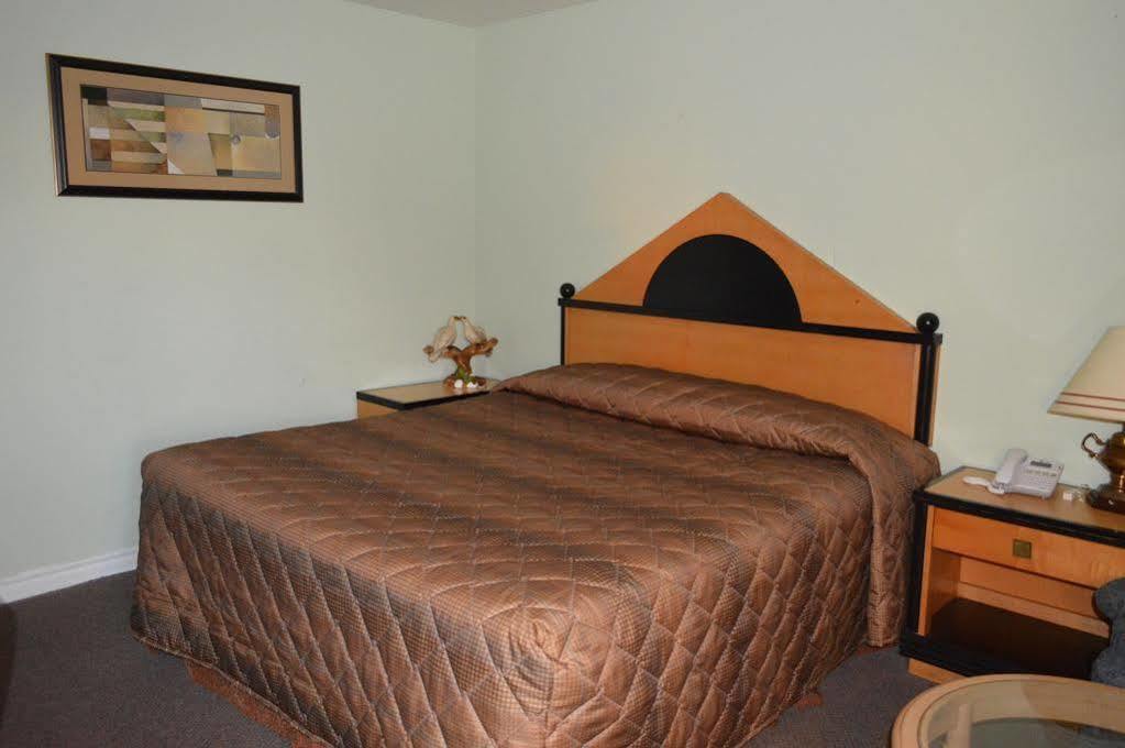 Kitchener Motel Buitenkant foto